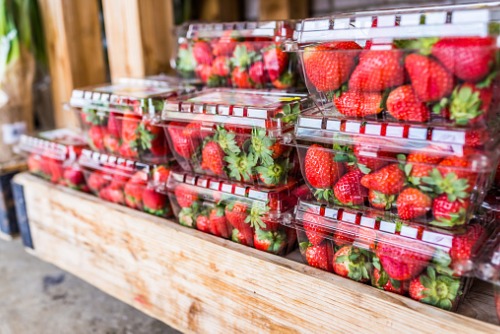 strawberries-in-packaging